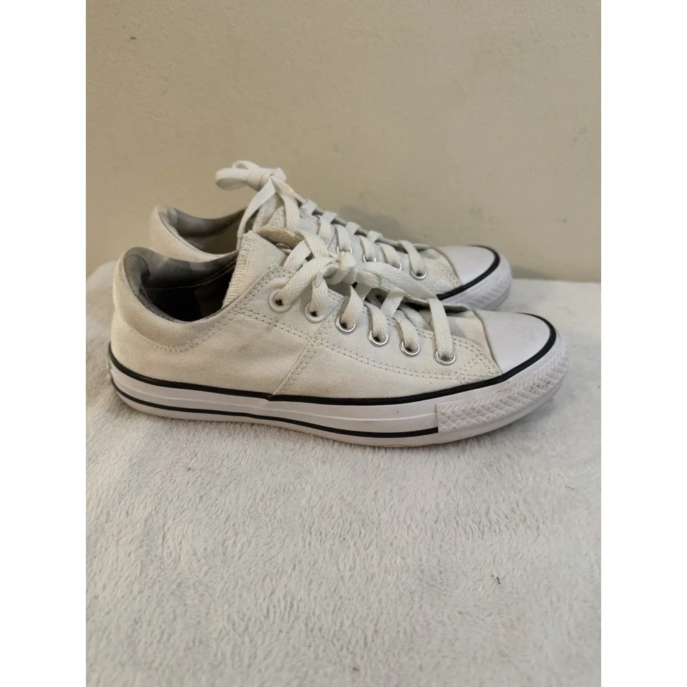 Converse A06436C Chuck 70 De Luxe Square Toe Platform Shoe White US Size 7